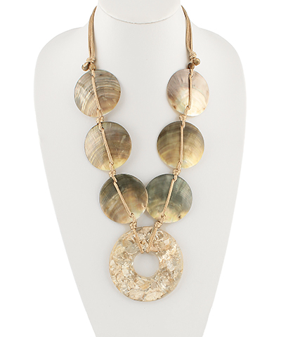Resin Pendent & Linked Round Shell Necklace