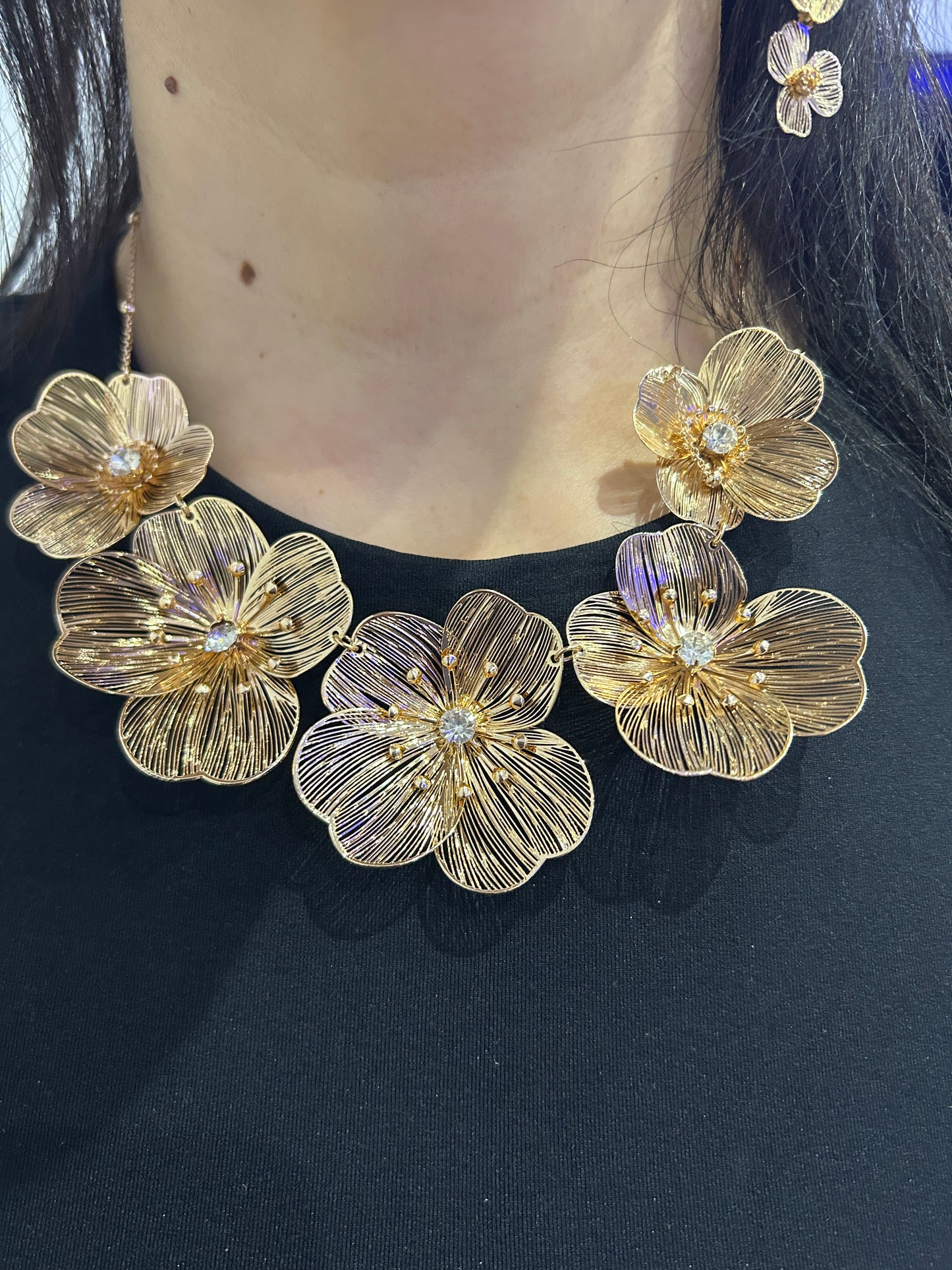 Filigree Flower Necklace
