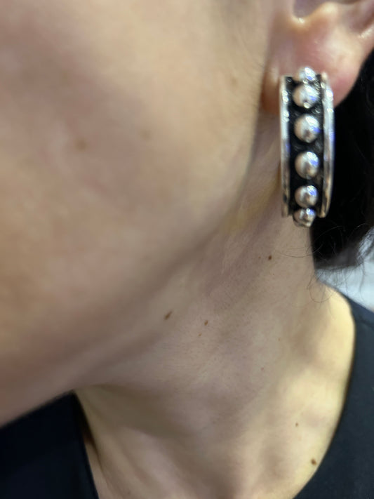 Antique Dome Station Hoops